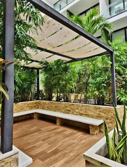 Stunning 1 Bdrm Condo Gym-Pool 10 Min To The Beach & Quinta Av Playa del Carmen Exterior photo